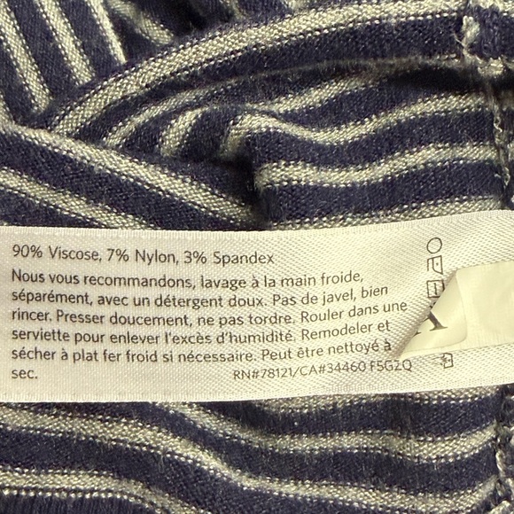 Eileen Fisher Navy Striped Knit oversized sweater medium - Picture 7 of 8